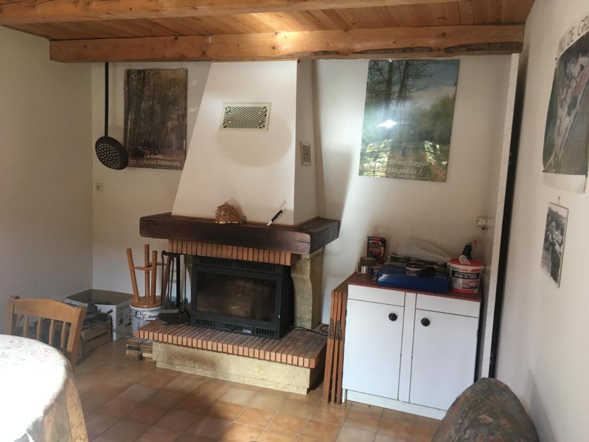 Jolie Petite Maison Dans Hameau En Pleine Nature Taussac-la-Billiere Exterior foto